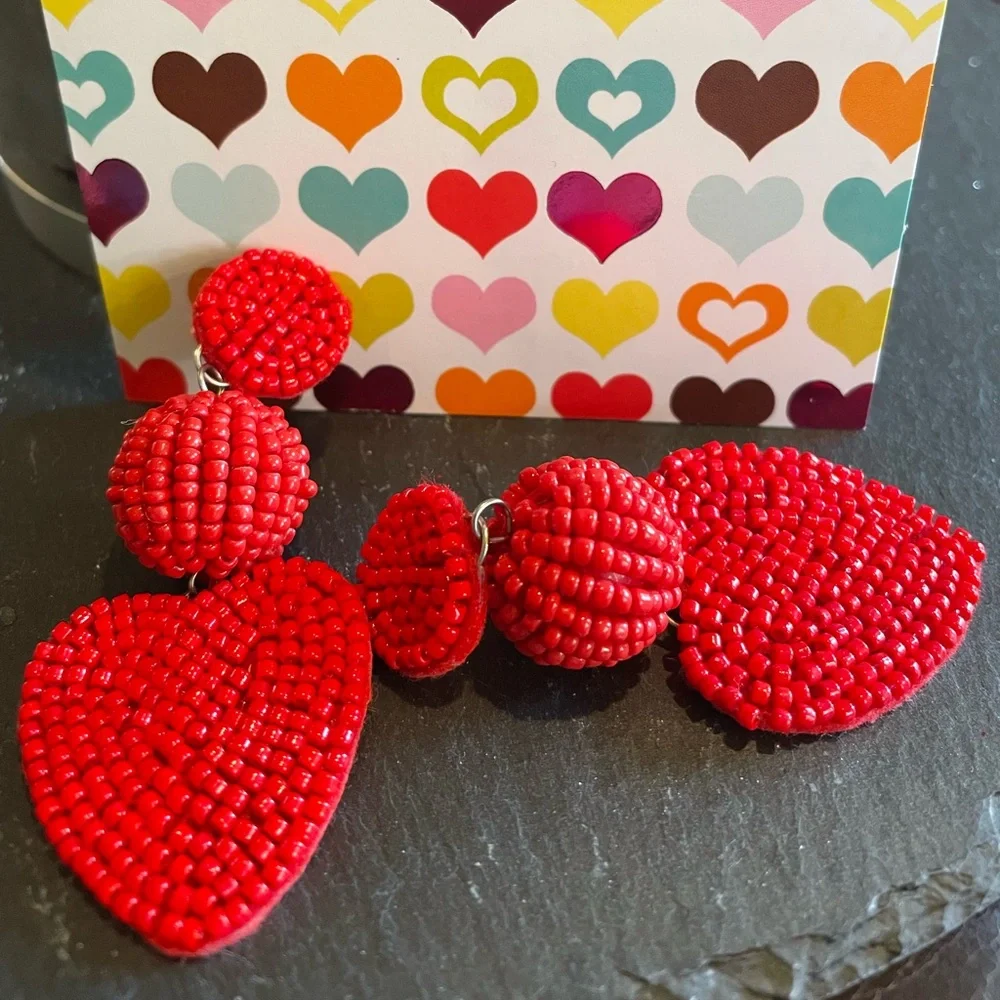 RED BEADED HEART EARRINGS ❤️ - Picture 5 of 6